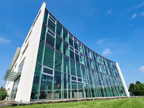 Hauptsitz von Rentschler Biopharma in Laupheim: Ort der neuen Puffer-Medien-Station