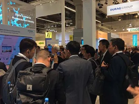 Digitale Lösungen für die Pharmaindustrie, hier am Stand von Siemens auf der Achema 2018