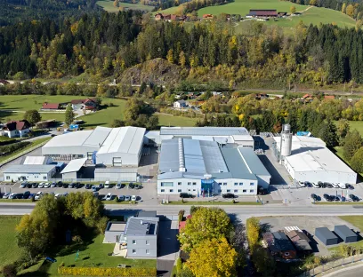 Hauptsitz von Automationstechnik im österreichischen Langenwang, Bild: Automationstechnik Edelstahl-IBC: Hauptsitz von Automationstechnik im österreichischen Langenwang
